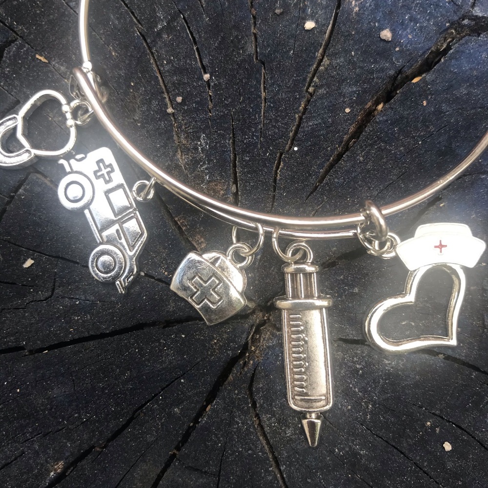 Thanks giving Nurse/Doctor charms bracelet - Picture 5 of 8
